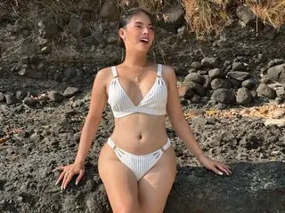 AmberlynNolds recorded toy