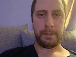 KimLongs chatte recorded